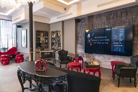 Arok Hotel