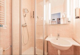 B&B HOTEL Strasbourg Aéroport