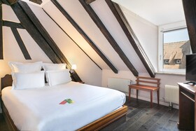 Hôtel de l'Europe by HappyCulture