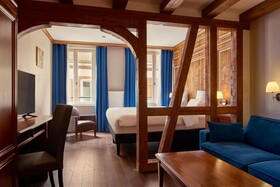 Hôtel de l'Europe by HappyCulture