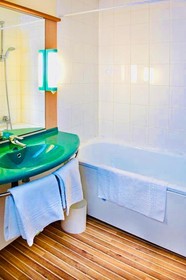 Hôtel ibis Strasbourg Aéroport Le Zénith