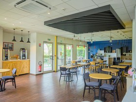 Hôtel ibis Strasbourg Aéroport Le Zénith