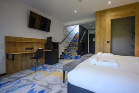 Chateau R