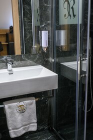 Chateau R