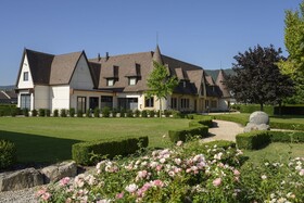 Chateau R