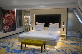 Chateau R