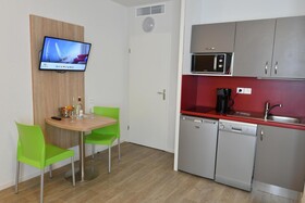 Appart-Hotel Mer & Golf City Bordeaux Bassins a Flot