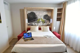 Appart-Hotel Mer & Golf City Bordeaux Bassins a Flot