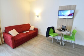 Appart-Hotel Mer & Golf City Bordeaux Bassins a Flot