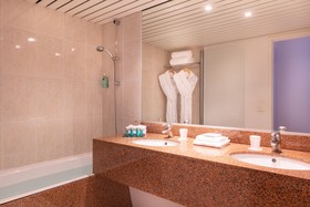 Le M & Spa