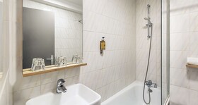 Ostal Pau Universite, Sure Hotel Collection by Best Western