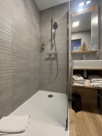 Ostal Pau Universite, Sure Hotel Collection by Best Western