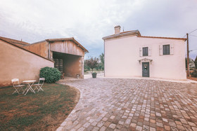 Maison De Jean