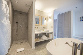 L'Anderenis Boutique Hotel