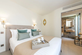 L'Anderenis Boutique Hotel