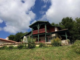 Maison Iratzean