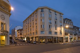 Hôtel Plaza Biarritz Plage - Handwritten Collection