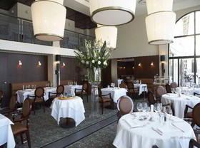 Le Cafe de Paris