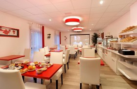 Inter-Hotel Loval