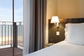 Les Flots - Hotel & Restaurant