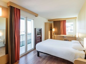 Hôtel ibis Ciboure Saint-Jean-de-Luz