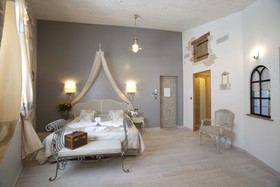 Des Portes