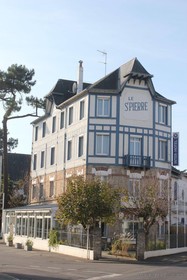 The Originals Hotel Le Saint Pierre