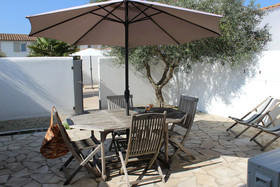 Les Minutias Village