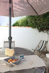 Les Minutias Village