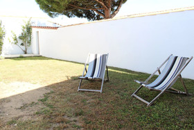 Les Minutias Village