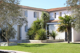 Les Minutias Village