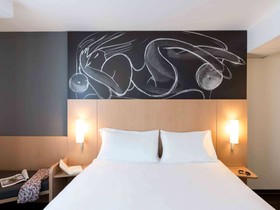 Hôtel ibis La Rochelle Centre Historique