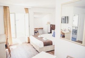 Maisons du Monde Hôtel & Suites - La Rochelle
