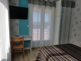 Au Petit Bonheur
