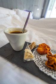 Elégance Suites Hôtel