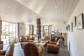 Elégance Suites Hôtel