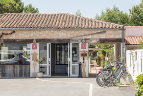 Elégance Suites Hôtel