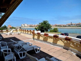 Single Fin Hotel & Lodge