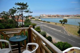 Single Fin Hotel & Lodge