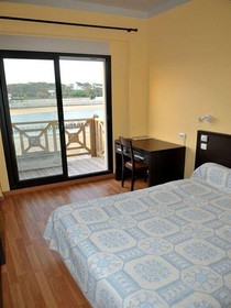 Single Fin Hotel & Lodge