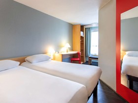 Hôtel ibis Rochefort
