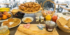 Best Western Les Aureliades