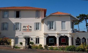 Villa Quest