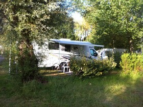 Mobil Home Dans Camping Mussonville