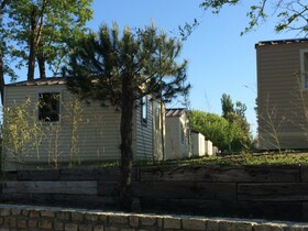 Mobil Home Dans Camping Mussonville