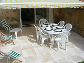 La Bergerie et ses Granges 27 personnes 21 a table