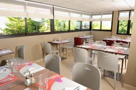 Hotel Campanile Clermont Ferrand - Le Brezet