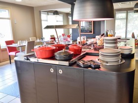 Hotel Campanile Clermont Ferrand Nord - Riom