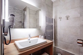 Kyriad Clermont Ferrand Nord - Riom