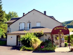 Hôtel-Restaurant la Source du Mont